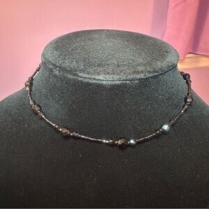 Black chocker necklace